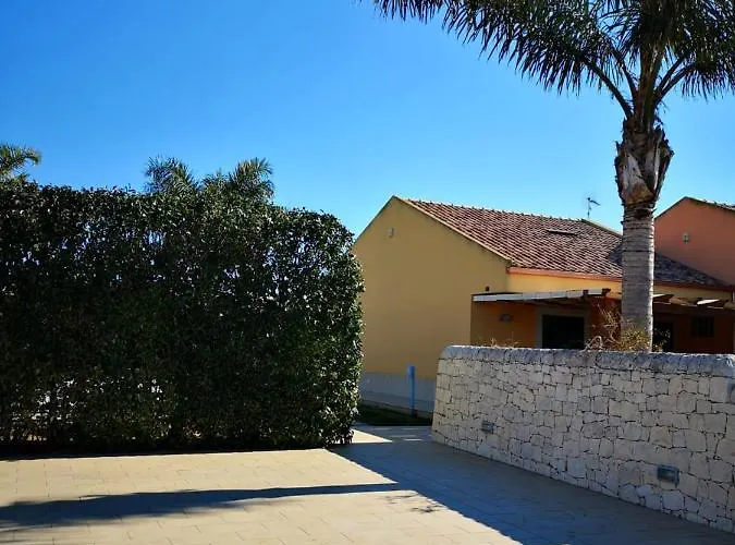 Sunny In With Private Pool Scicli